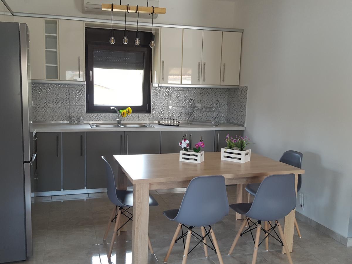 네아 카르발리 Tom'S House 빌라 외부 사진