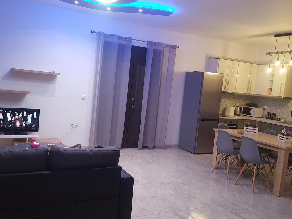 네아 카르발리 Tom'S House 빌라 외부 사진